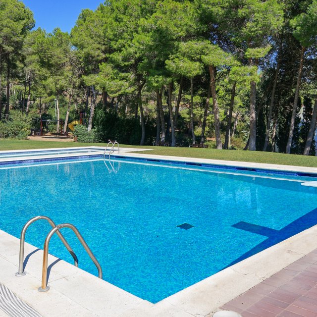 Kleines Schwimmbecken