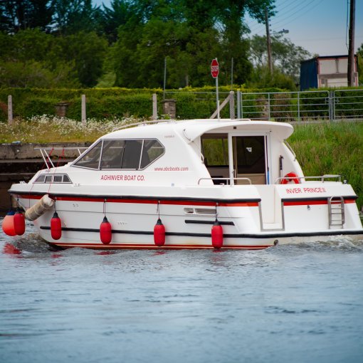 Unterwegs im Hausboot