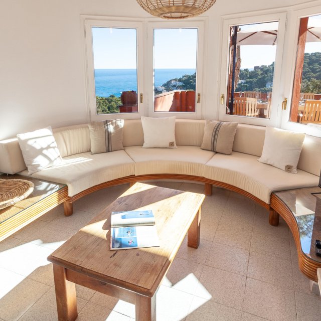 Wohnzimmer mit Meerblick